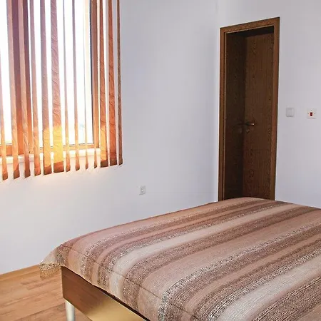 Daire Two-bedroom In Byala *